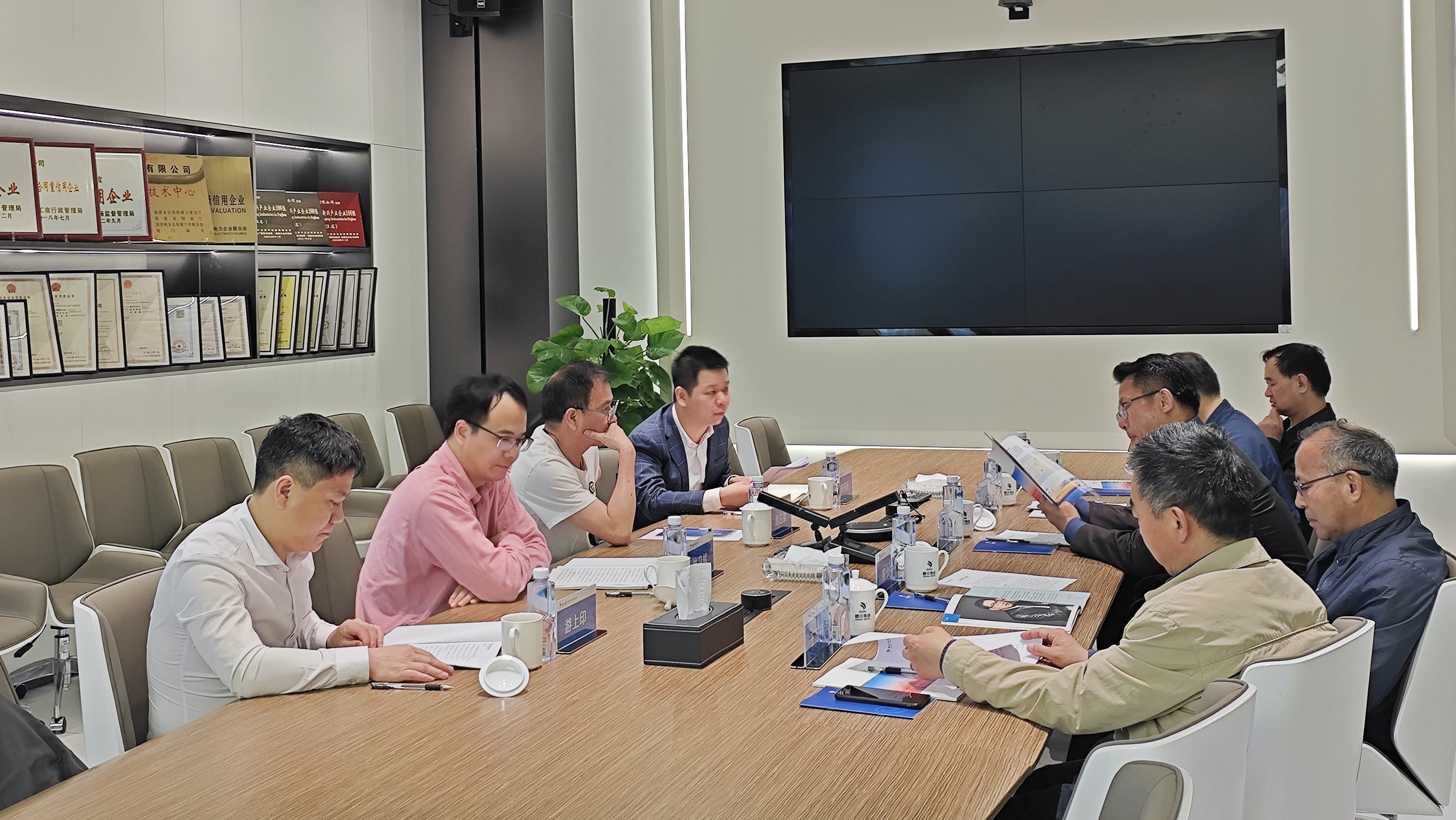 �µ�����(�й�)���޹�˾����